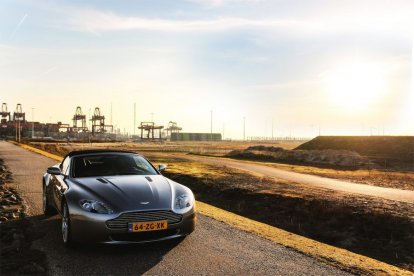 Zelf rijden in een Aston Martin