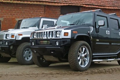 Rijden in een Hummer H2 Rijden in een Hummer H2