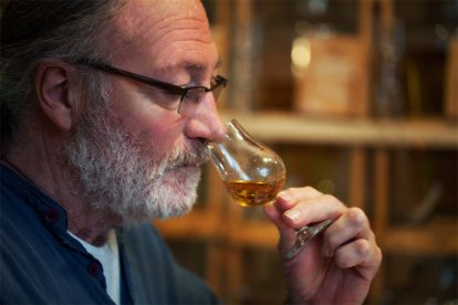Ben je een liefhebber van whisky’s en zou je graag eens nieuwe whisky’s leren kennen? Of wil je gewoon eens kennismaken met whisky en leren genieten van de smaak en de geur van deze heerlijke drank? Dat kan tijdens deze fantastische whisky proeverij, waarbij je 6 whisky's proeft.